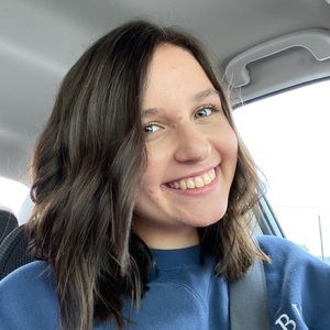 Meet your Posher, Carly